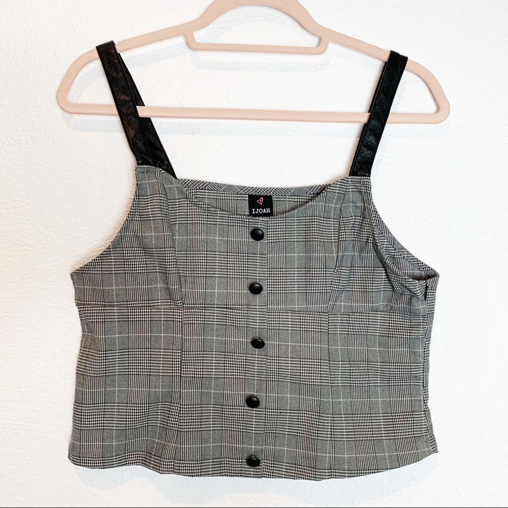 Ijoah Black and white Crop top size M